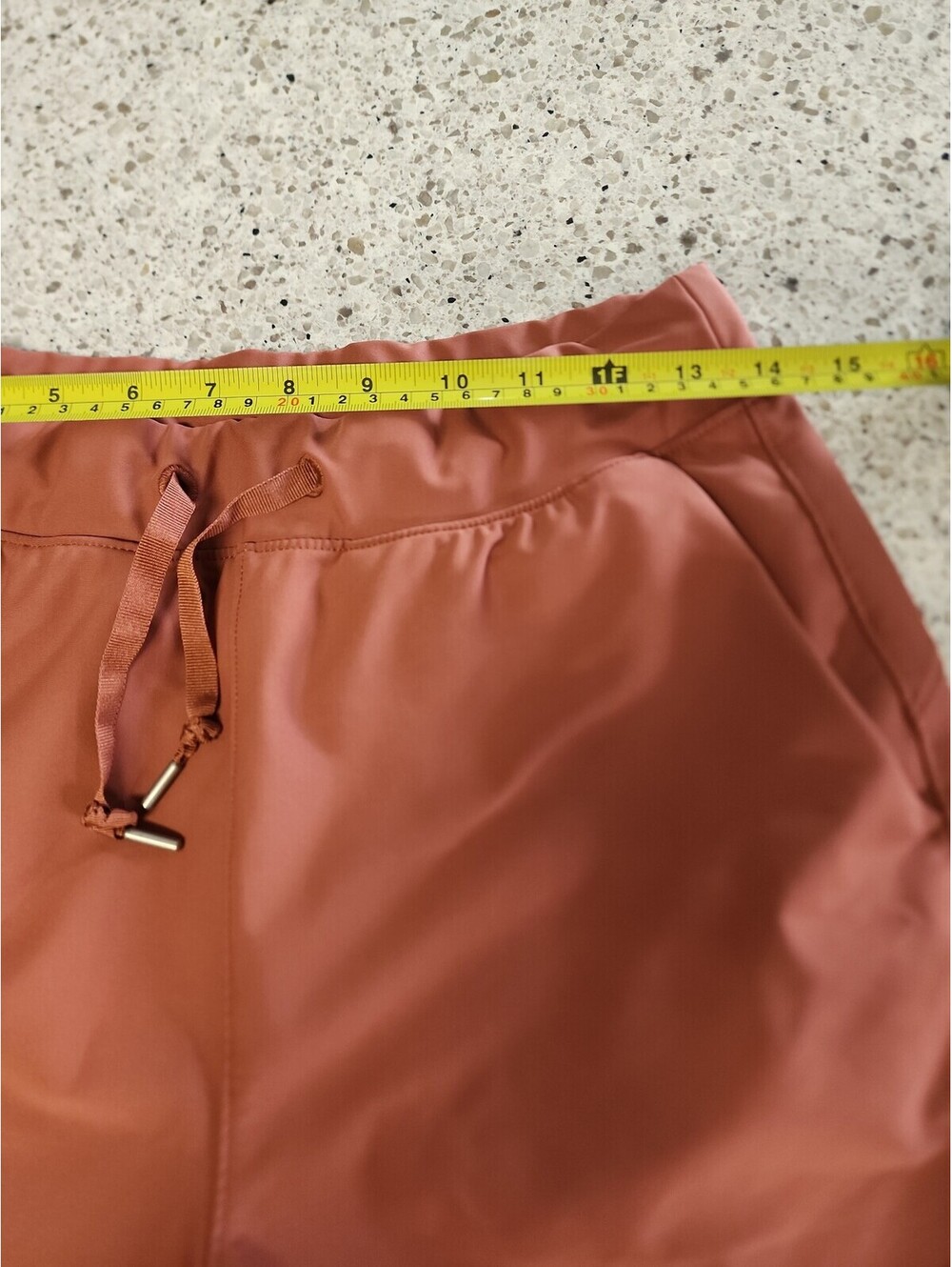 Shorts - Picture 5 of 7